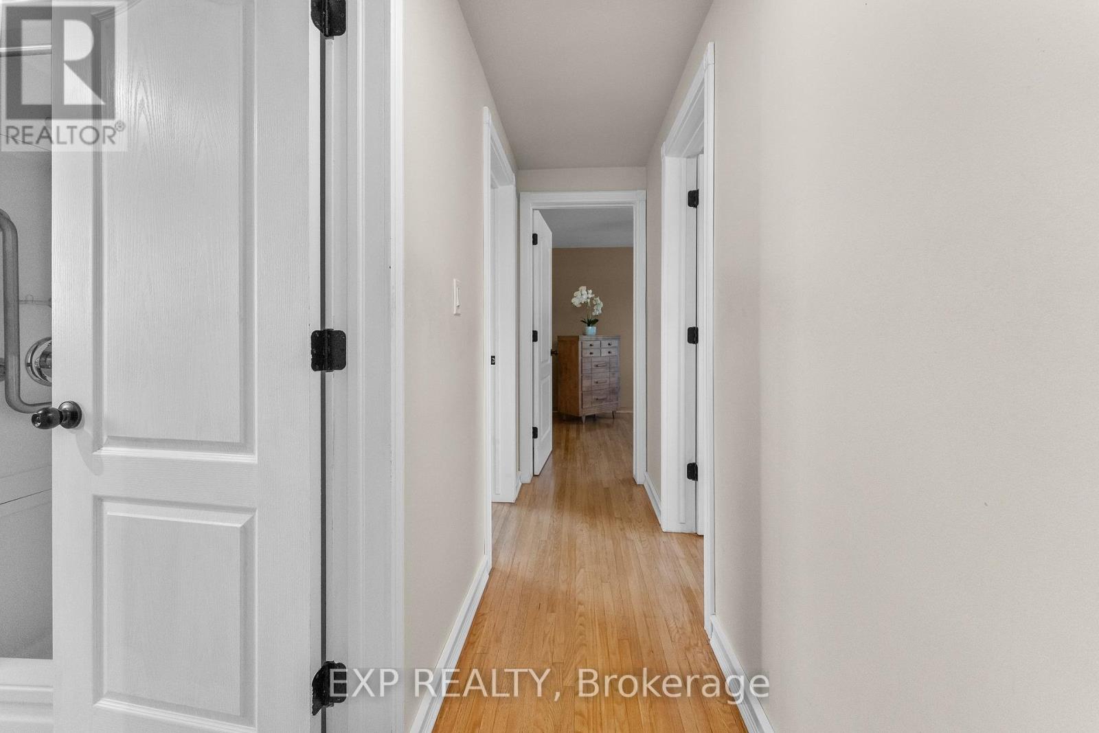 6246 Glengate Street Property Photo 16