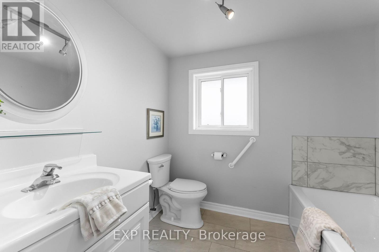 6246 Glengate Street Property Photo 17