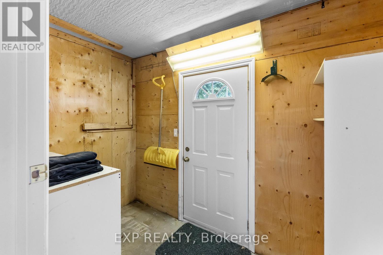 6246 Glengate Street Property Photo 29
