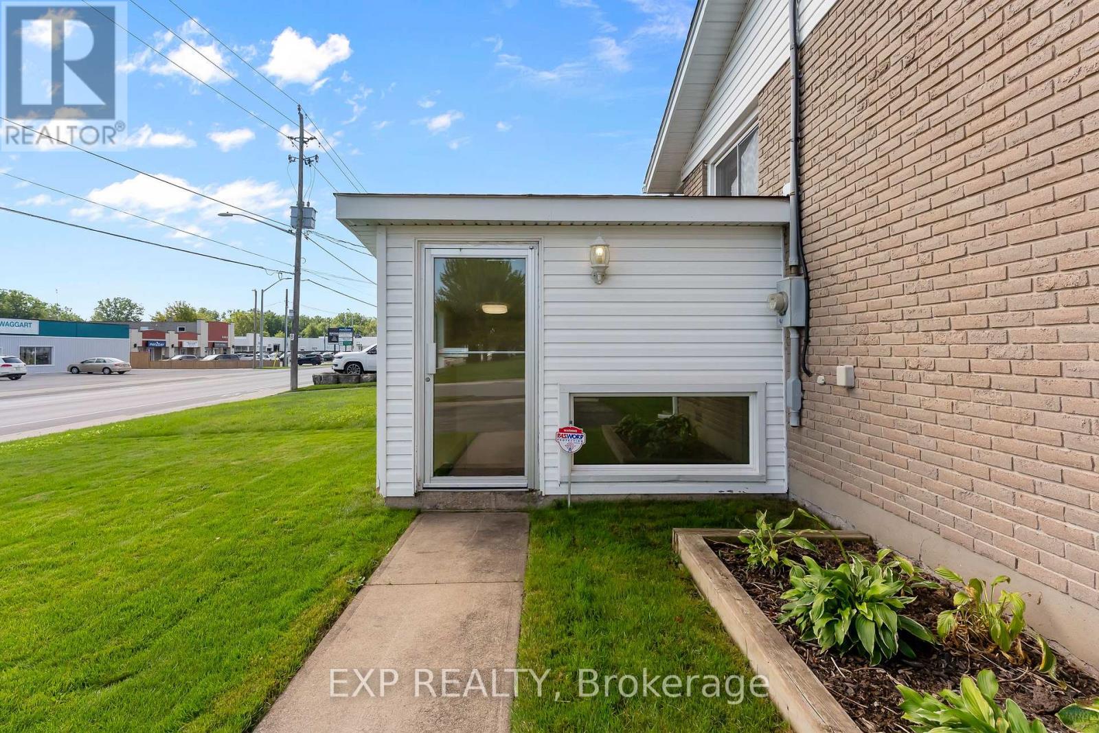 6246 Glengate Street Property Photo 32