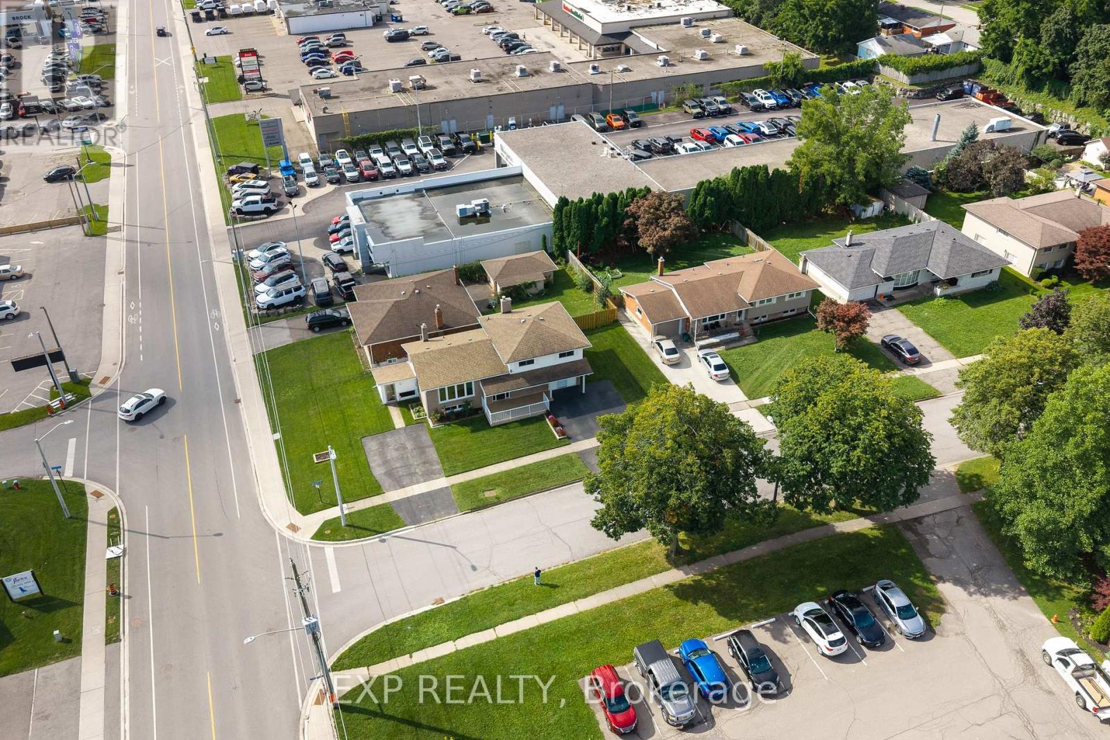 6246 Glengate Street Property Photo 43