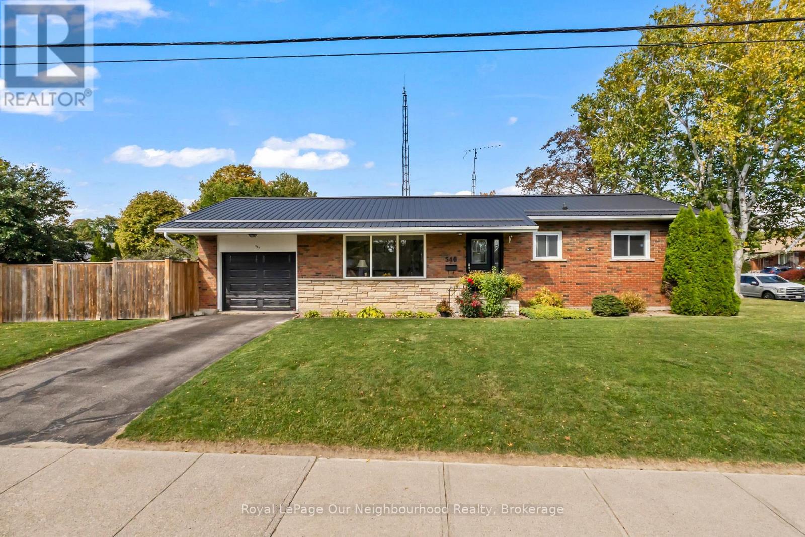 546 BURWASH STREET Property Photo 1