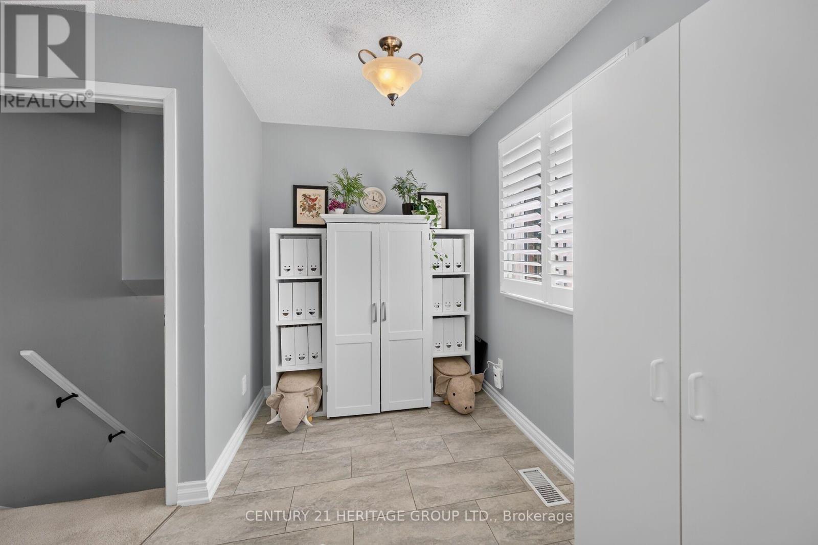 89 Stoney Brook Crescent Property Photo 14