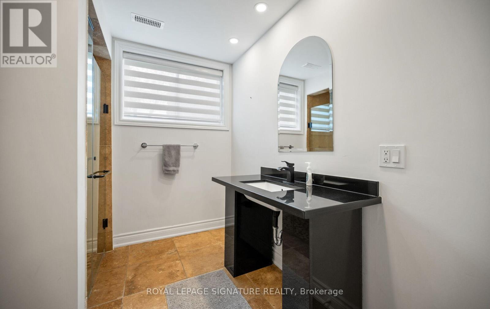 17 Wendakee Drive Property Photo 31