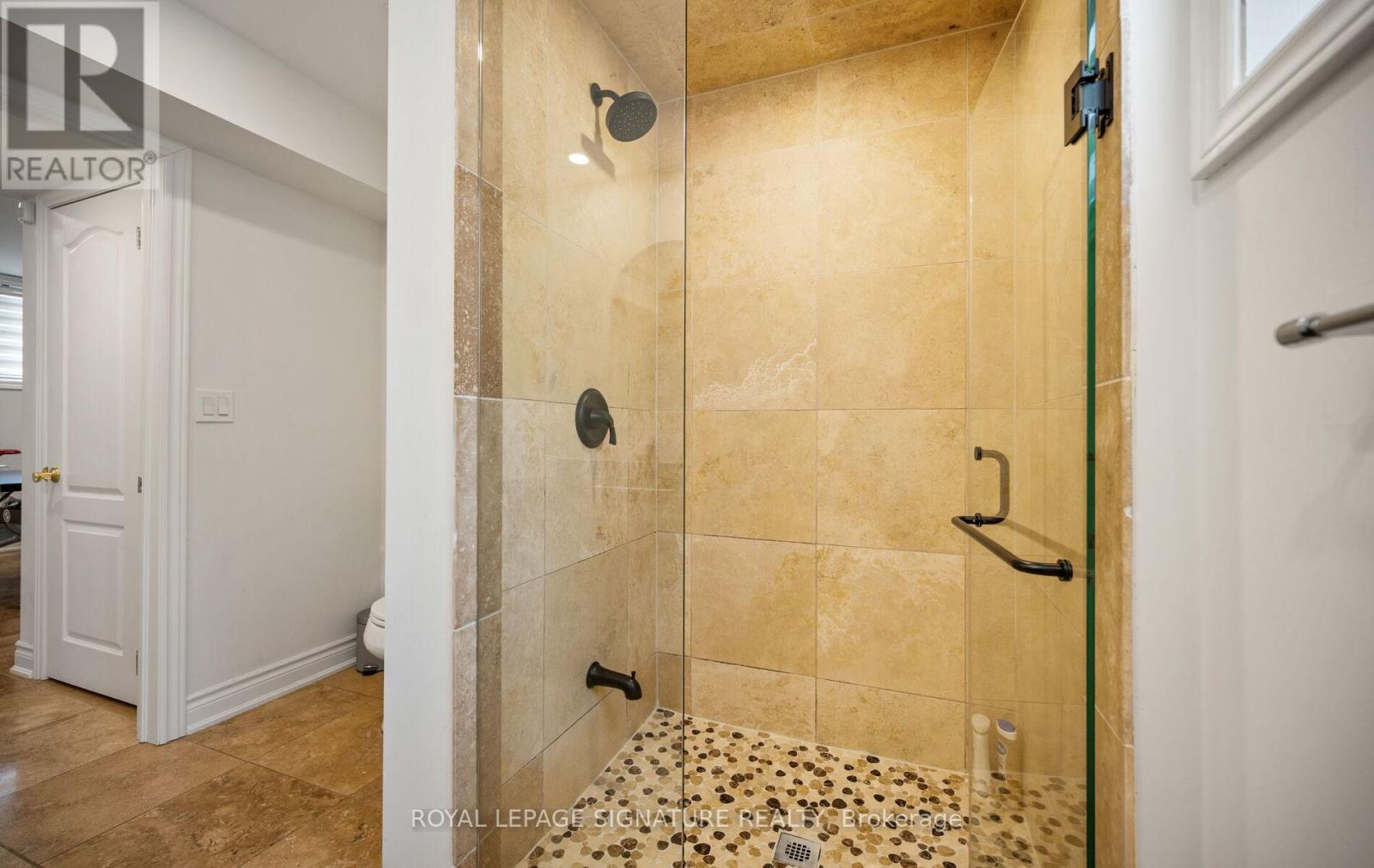 17 Wendakee Drive Property Photo 32