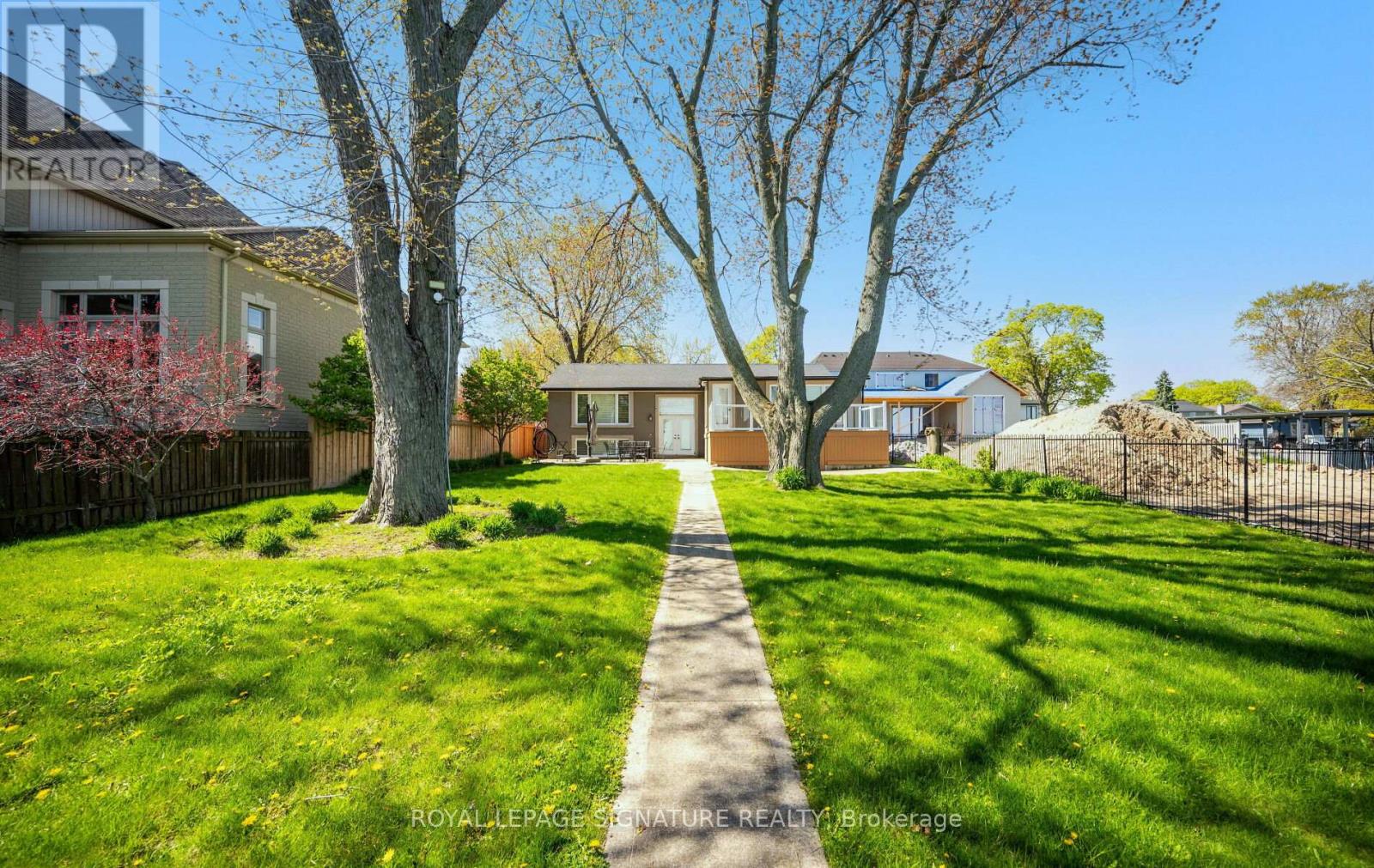 17 Wendakee Drive Property Photo 44