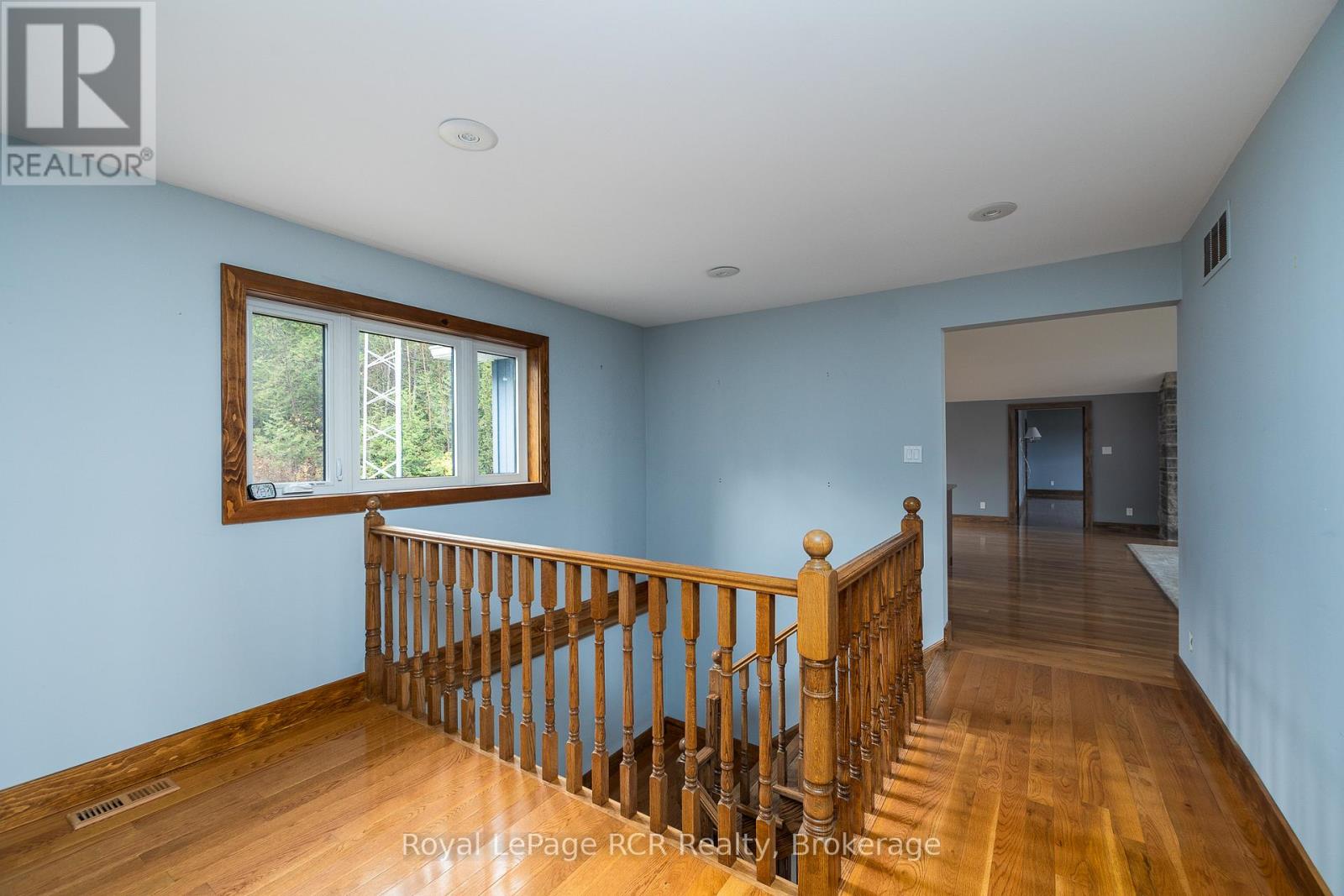 123 Lakeview Road Property Photo 23