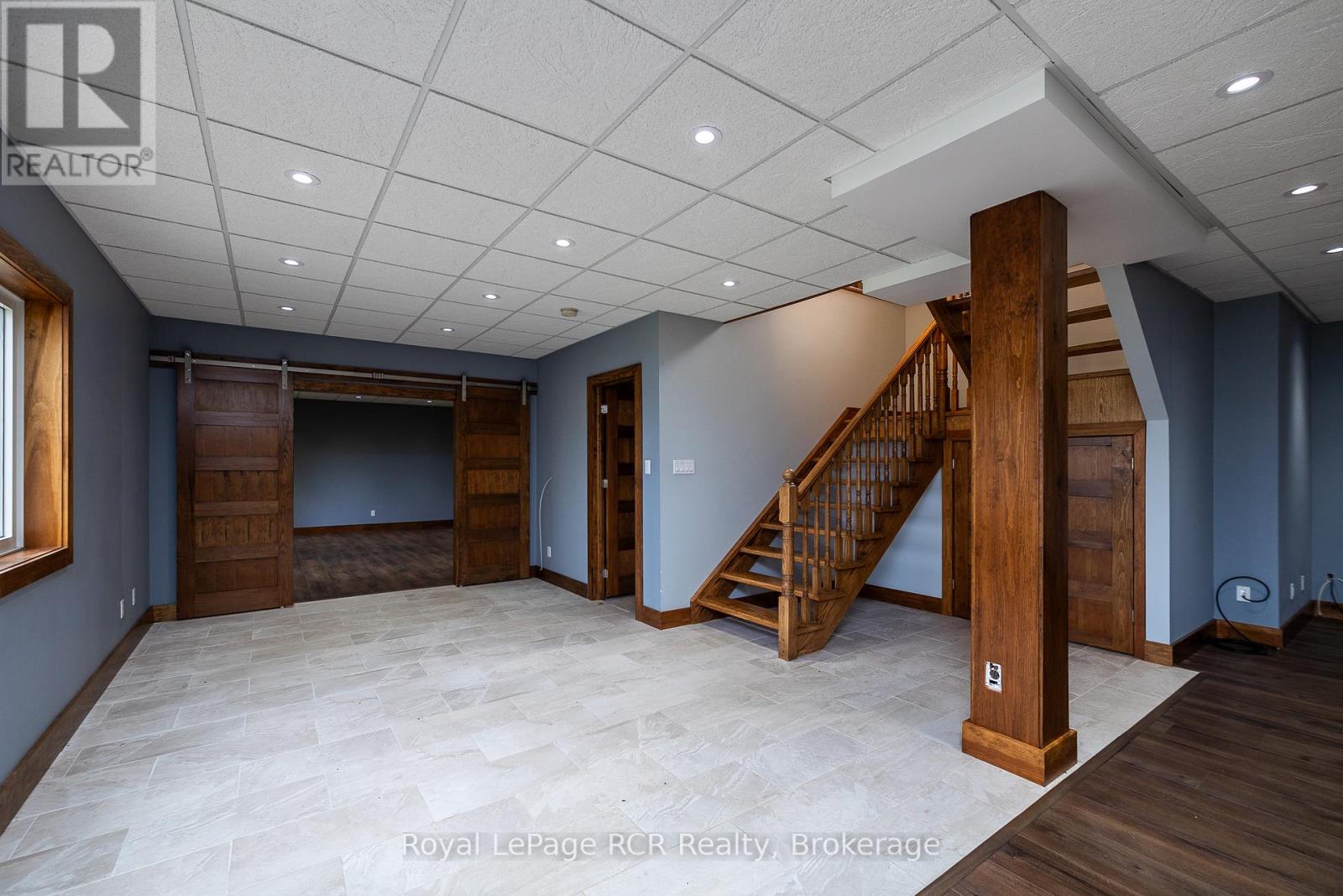 123 Lakeview Road Property Photo 28