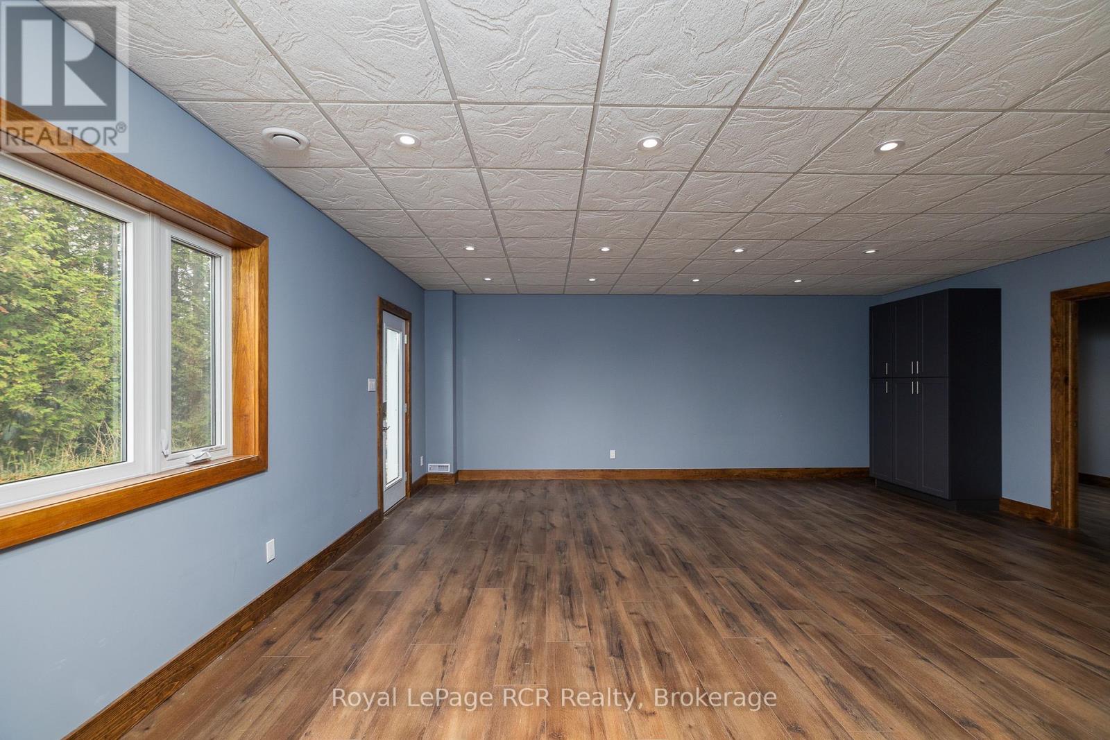 123 Lakeview Road Property Photo 32