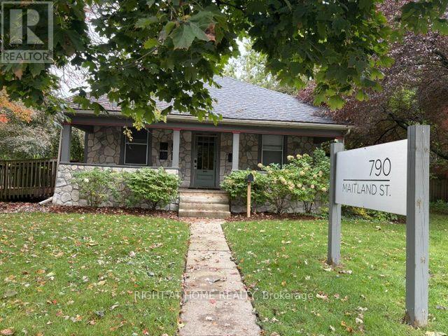 790 Maitland Street Property Photo 7