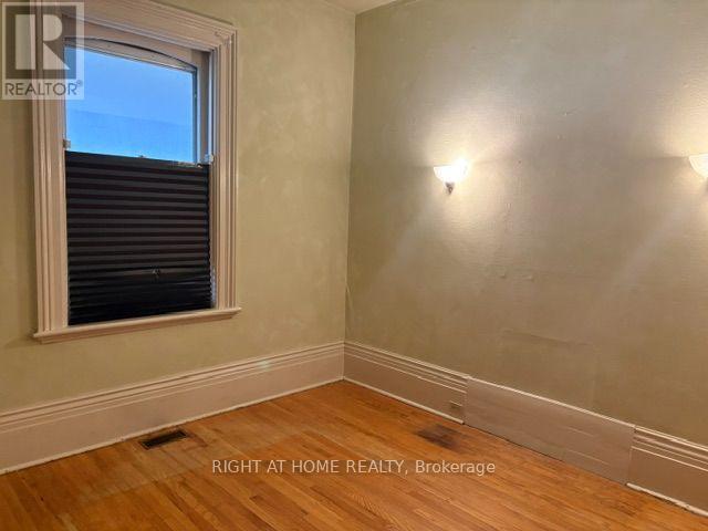 790 Maitland Street Property Photo 9