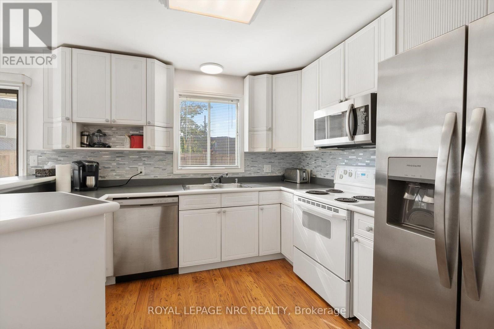 13 - 275 Pelham Road Property Photo 7