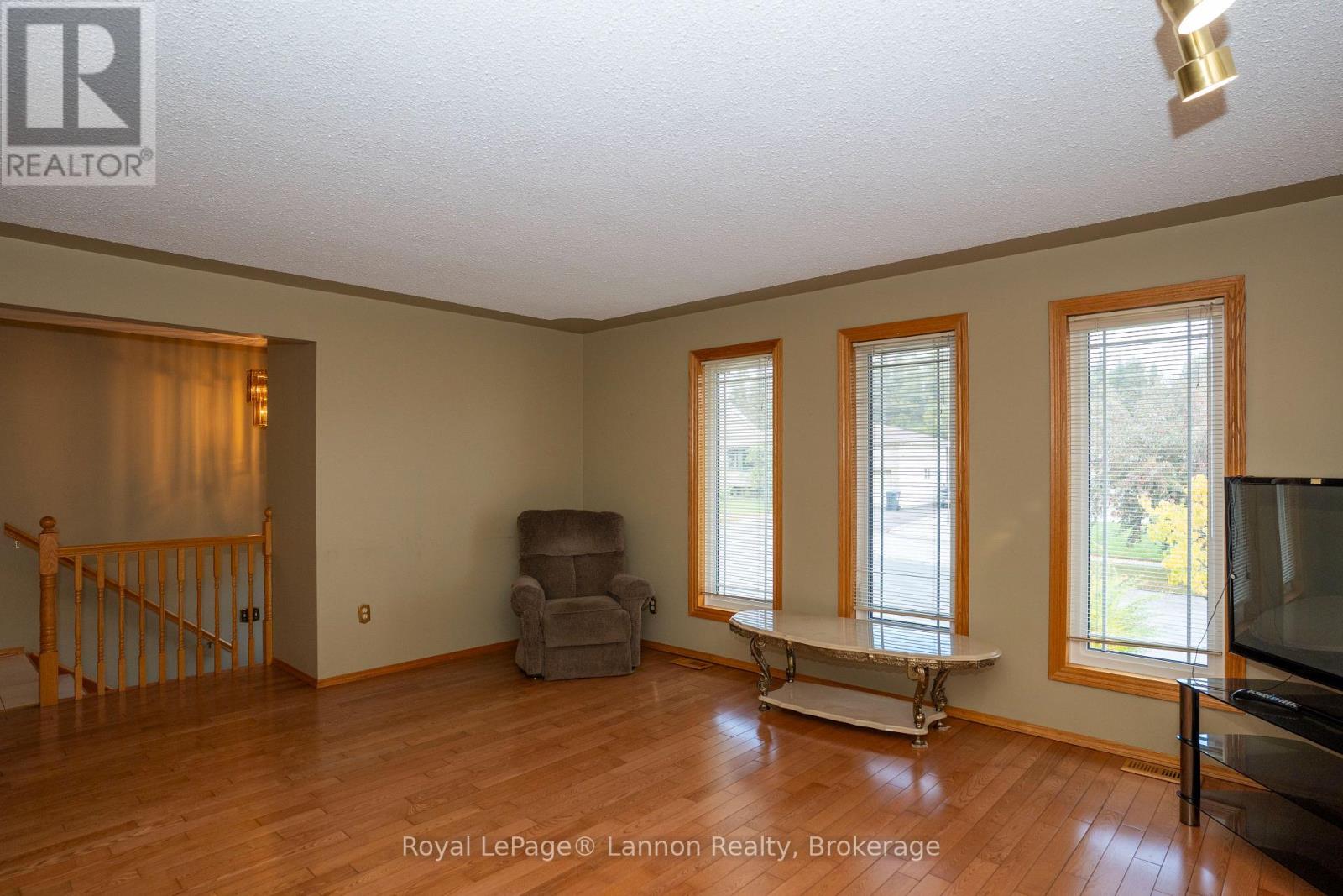 101 Suncrest Place Property Photo 5