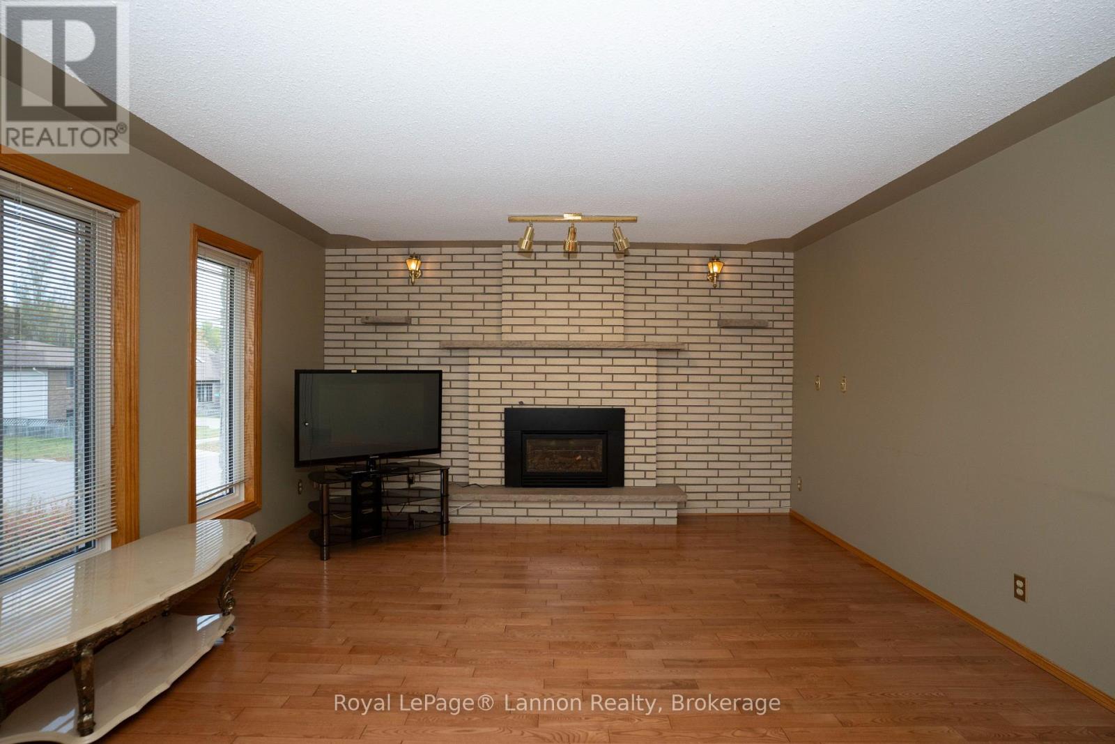 101 Suncrest Place Property Photo 6