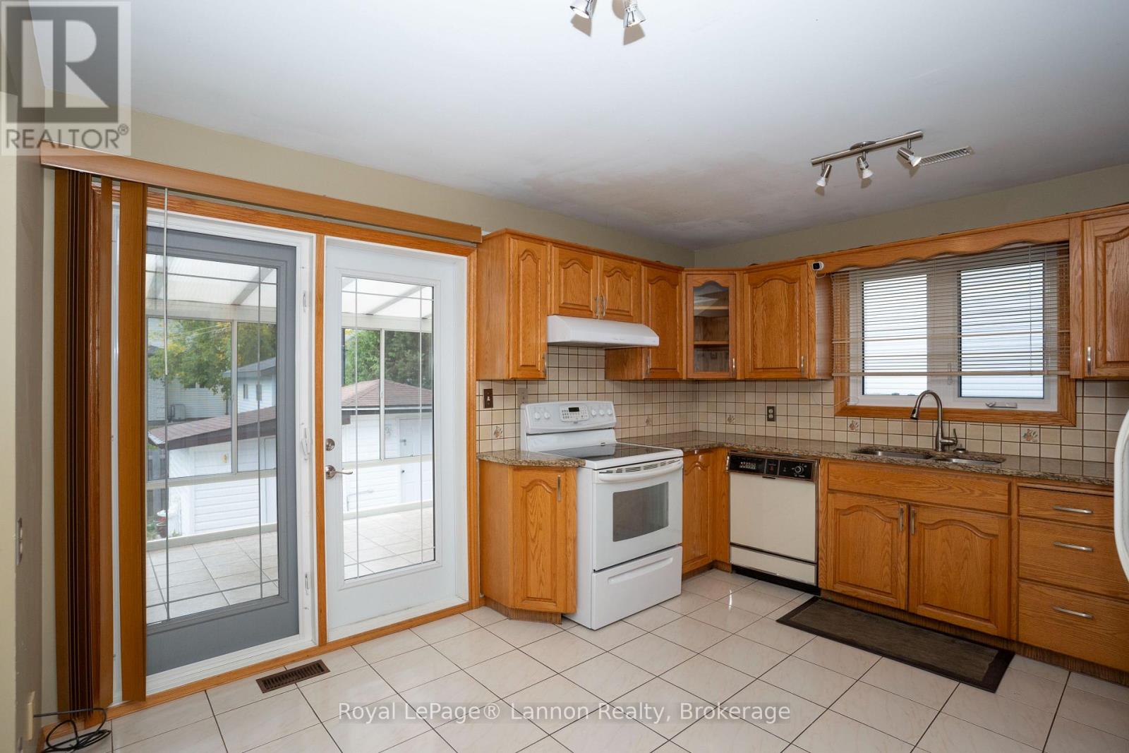 101 Suncrest Place Property Photo 8