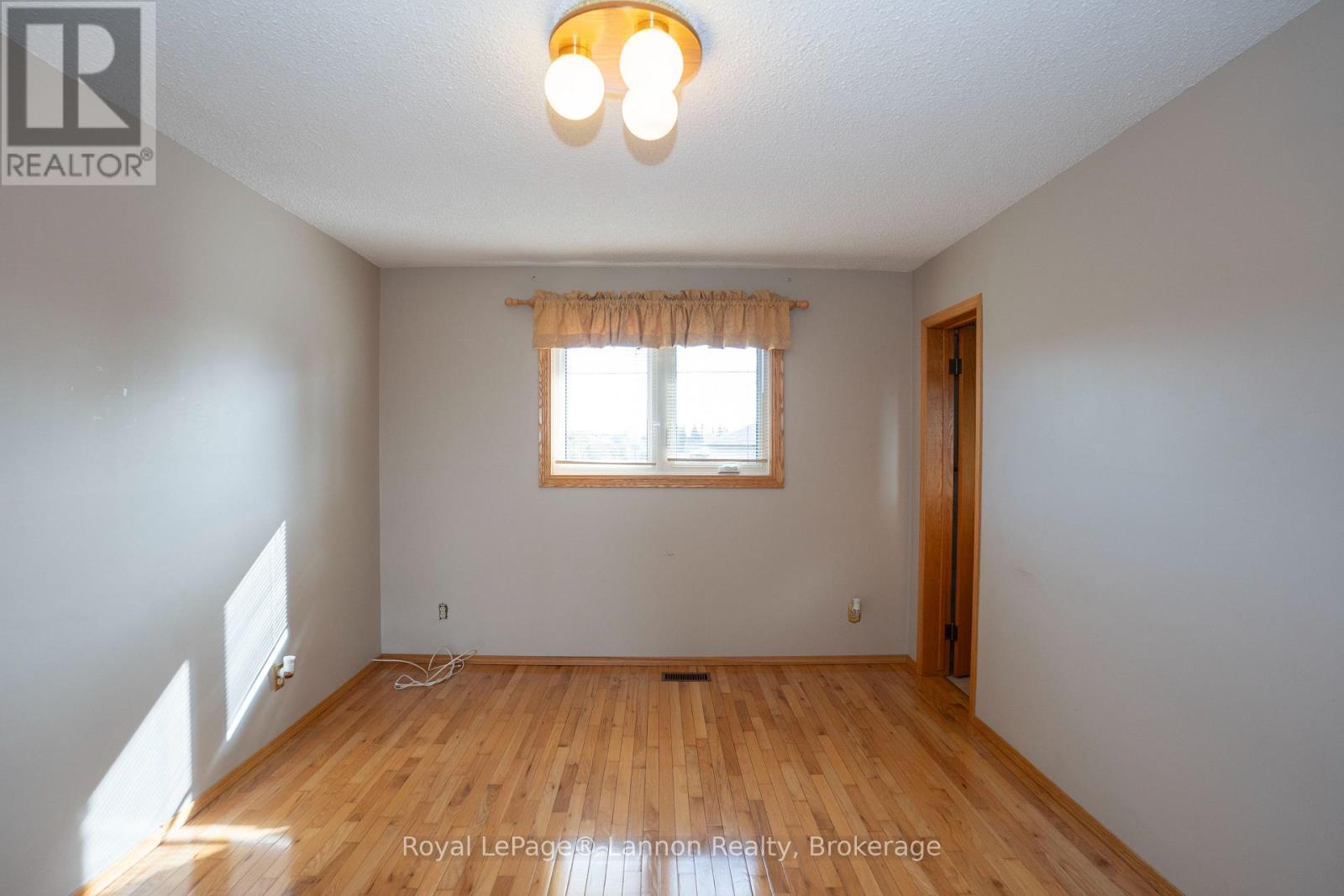 101 Suncrest Place Property Photo 11