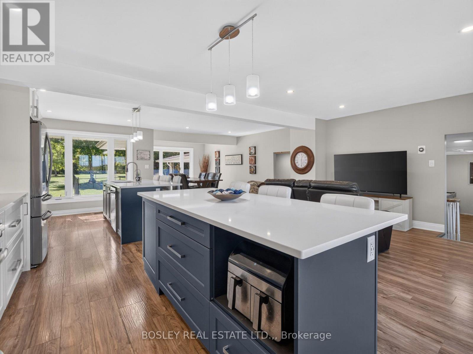 1676 Second Avenue Property Photo 6