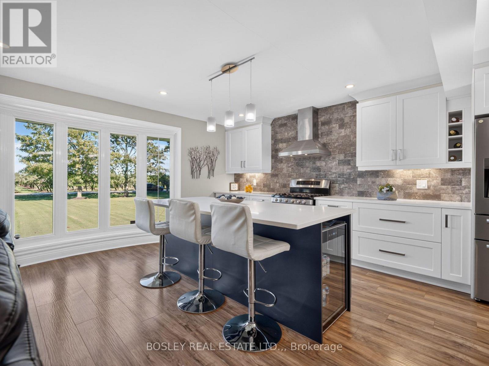 1676 Second Avenue Property Photo 7