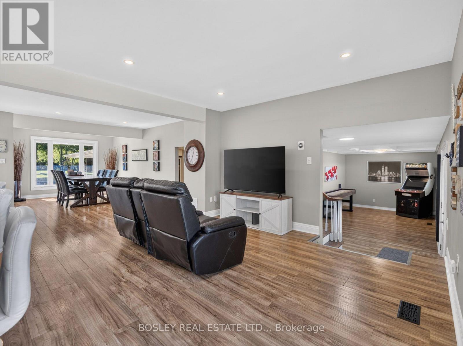 1676 Second Avenue Property Photo 14