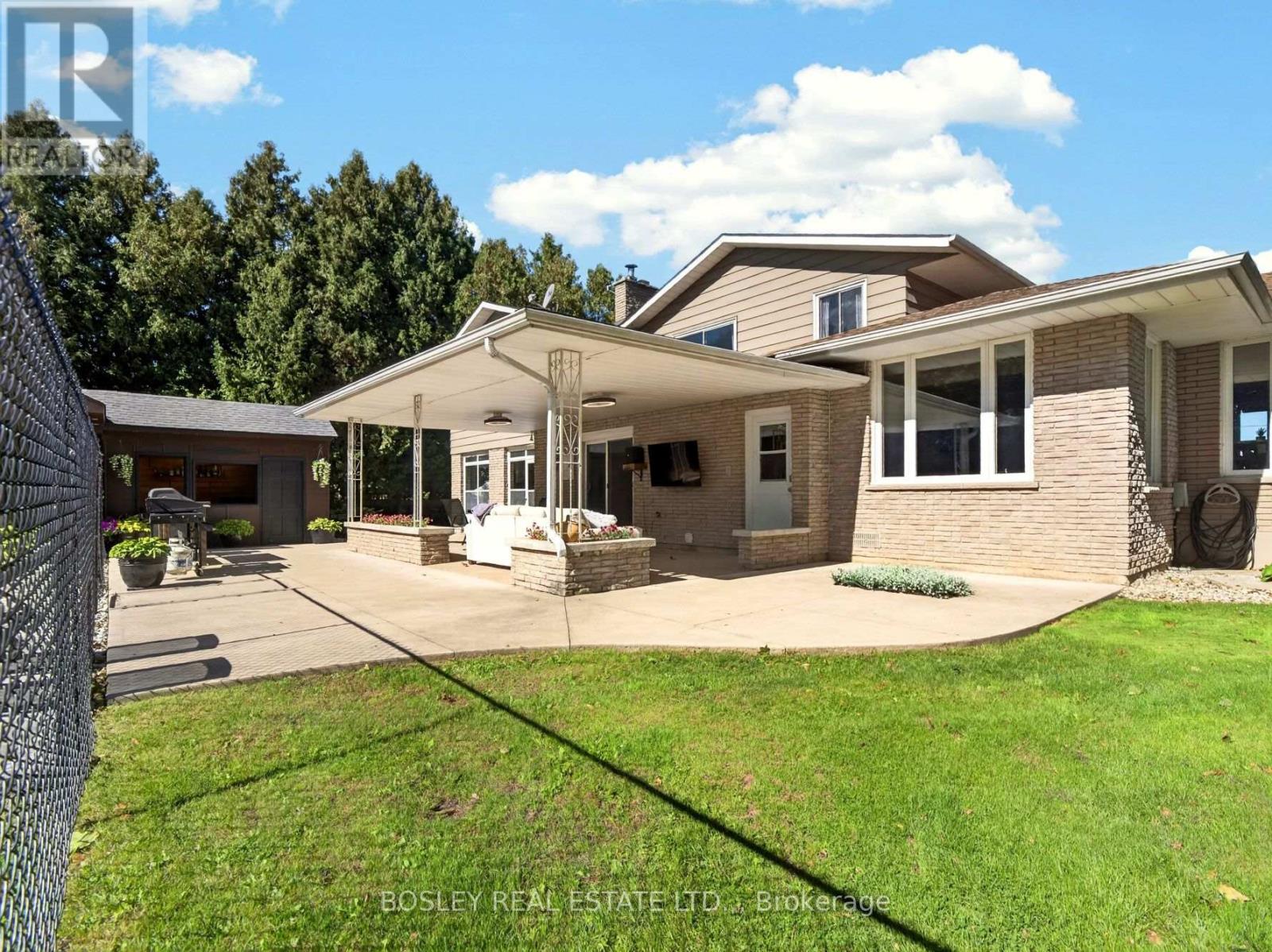 1676 Second Avenue Property Photo 38
