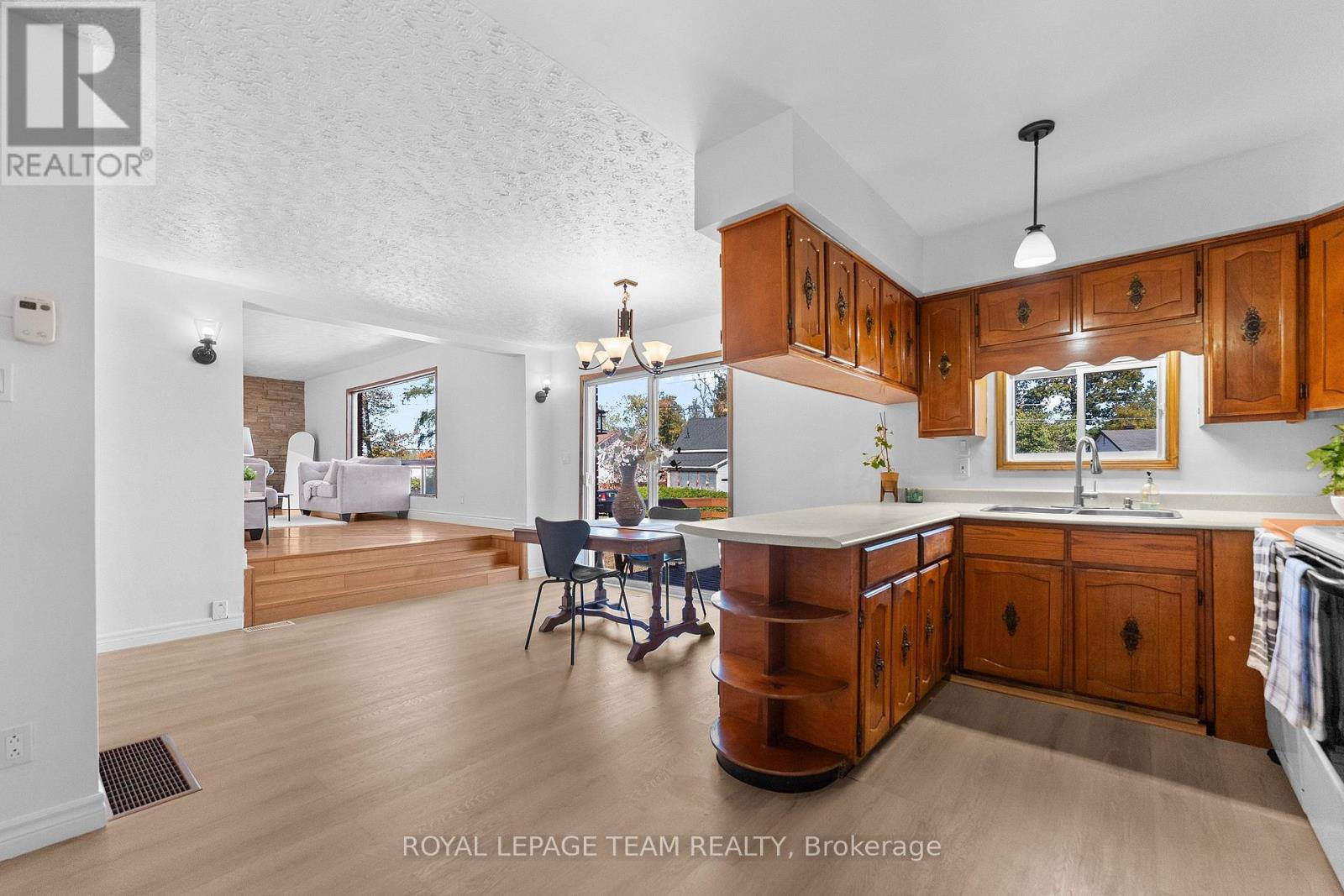 1126 Poirier Street Property Photo 10