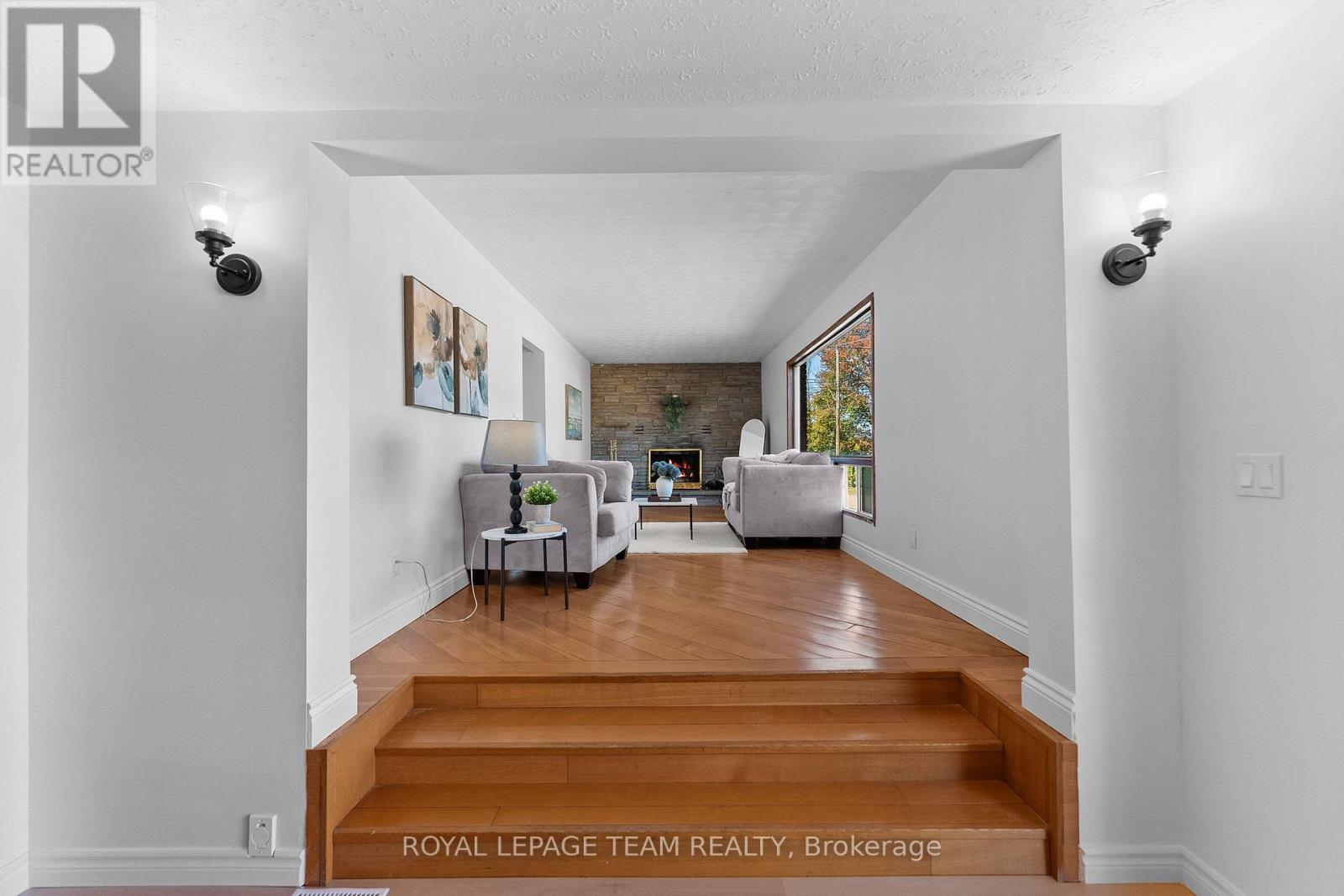 1126 Poirier Street Property Photo 11