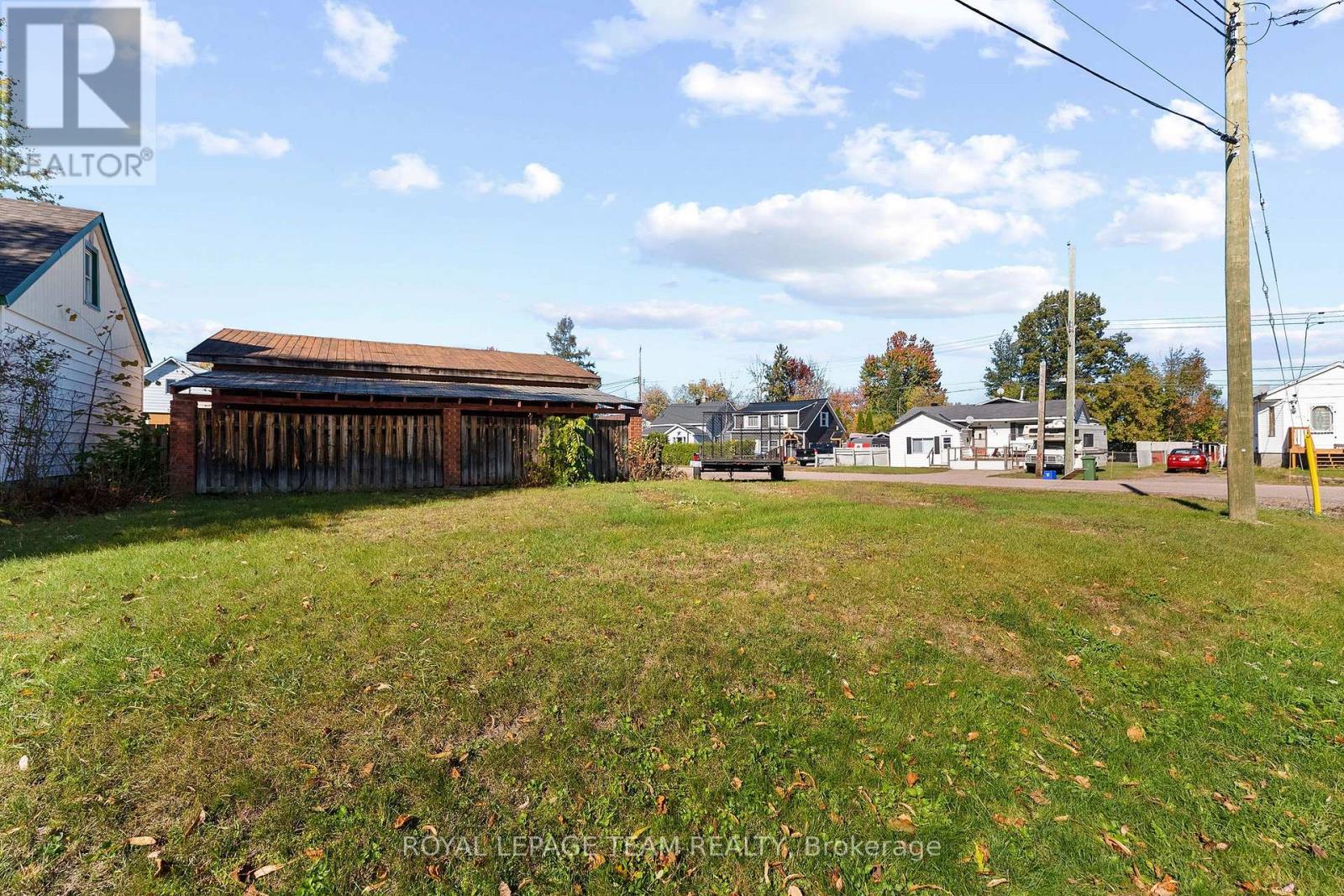 1126 Poirier Street Property Photo 23