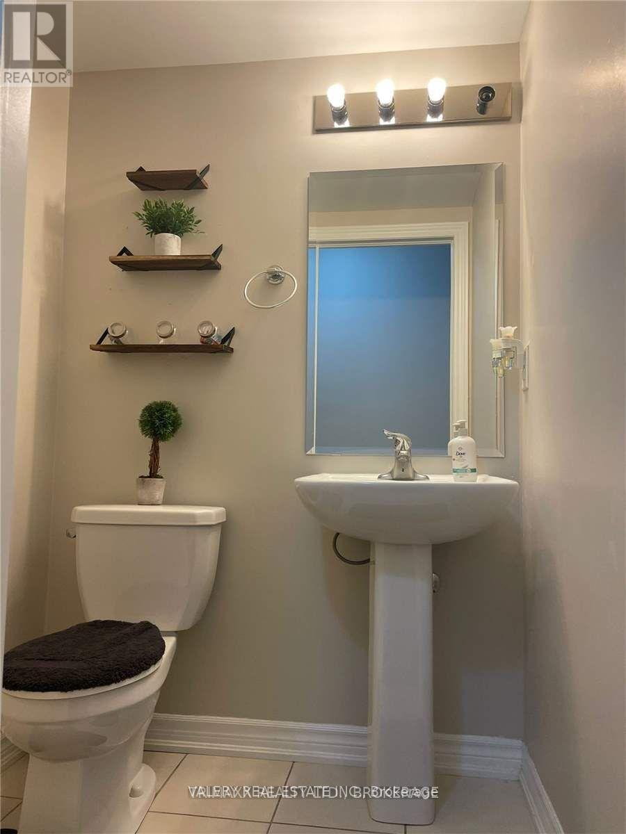 4 - 701 Homer Watson Boulevard Property Photo 5
