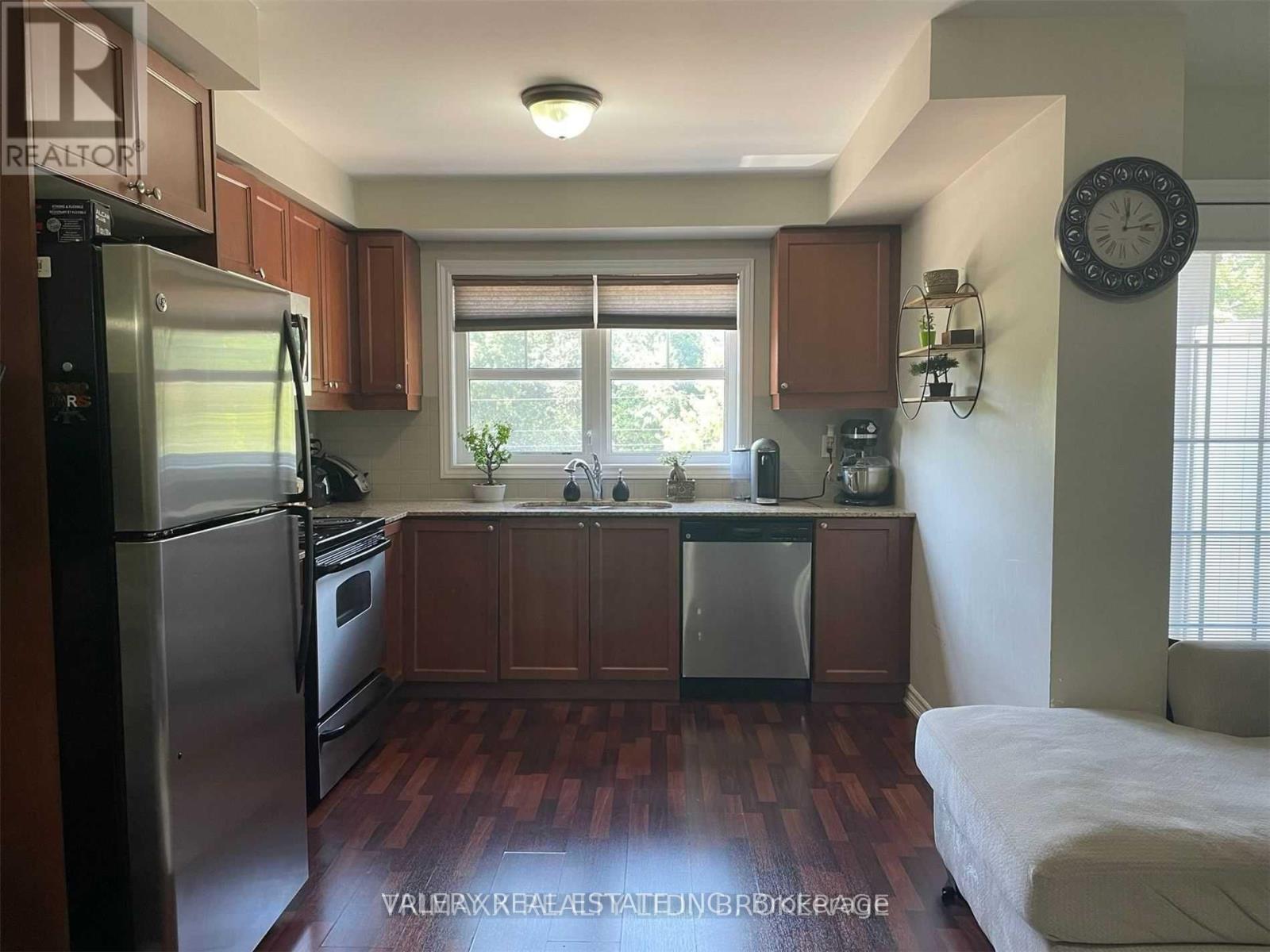 4 - 701 Homer Watson Boulevard Property Photo 7