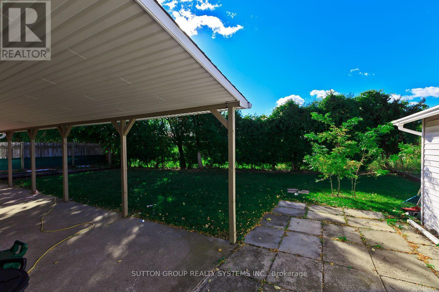 Main - 33 Crescentwood Drive Property Photo 18