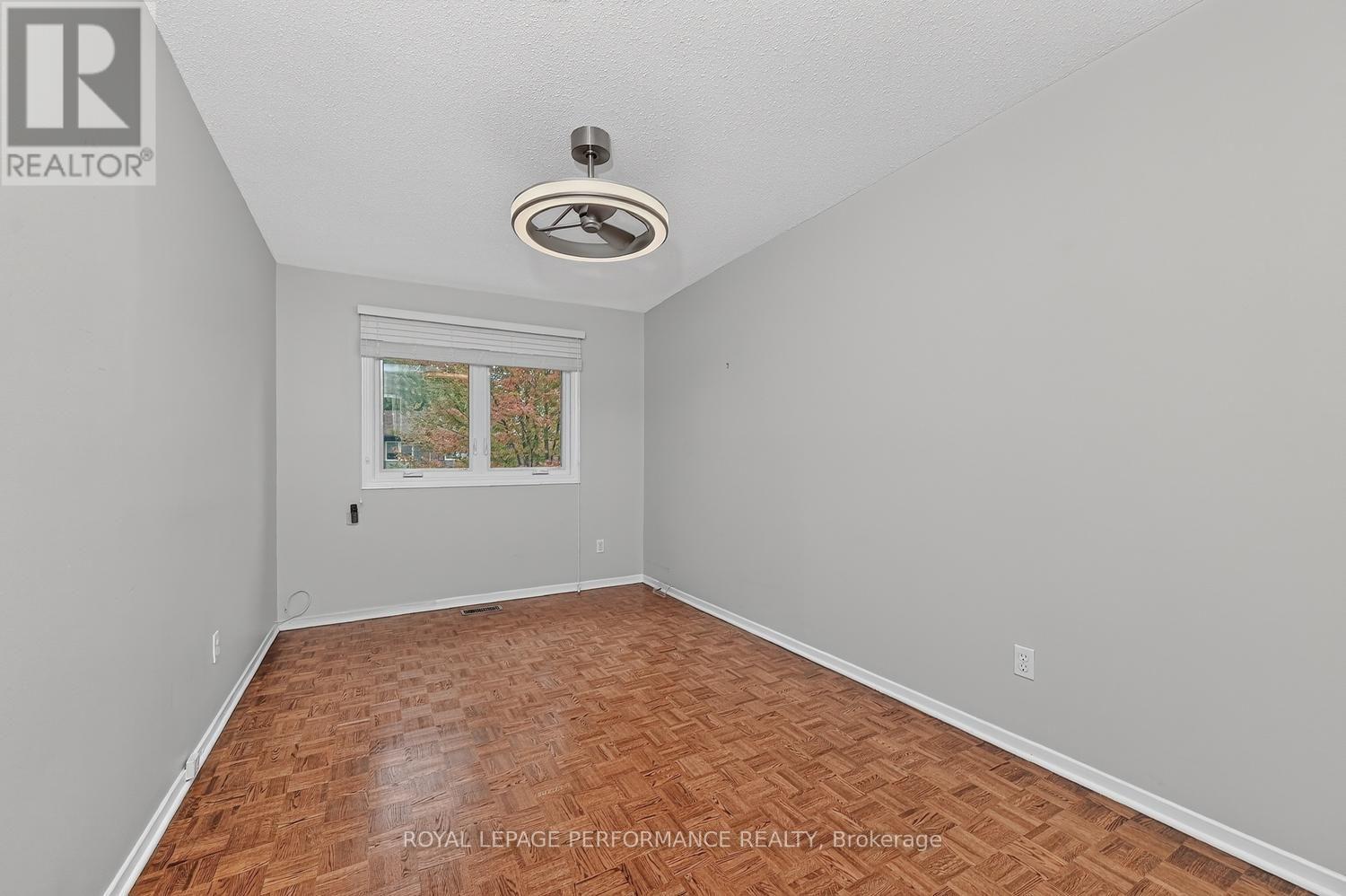 30 Viewpointe Private Property Photo 21