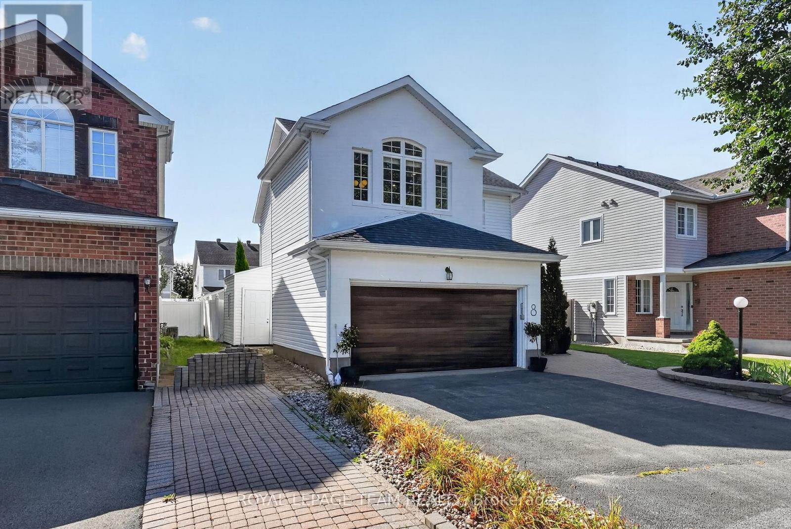 8 Oriska Way Property Photo 3
