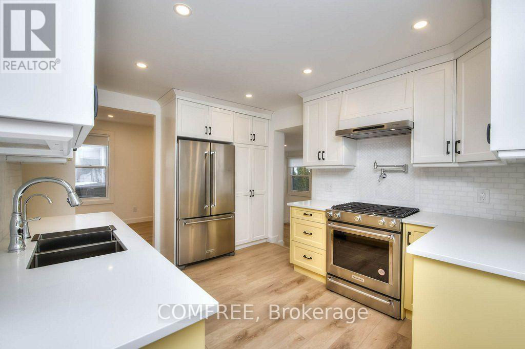 2 Esson Street Property Photo 5