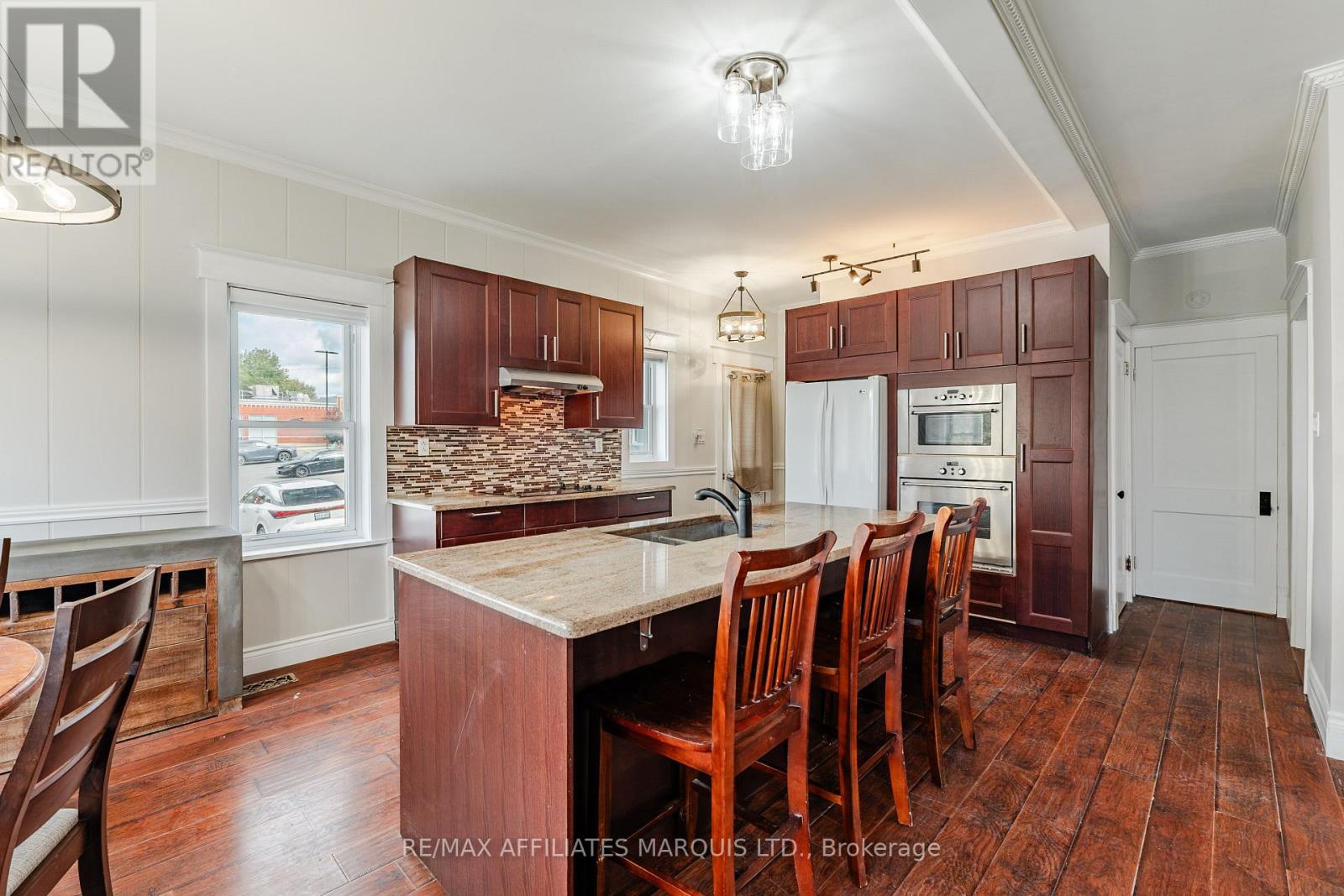 8 Mechanic Street W Property Photo 10