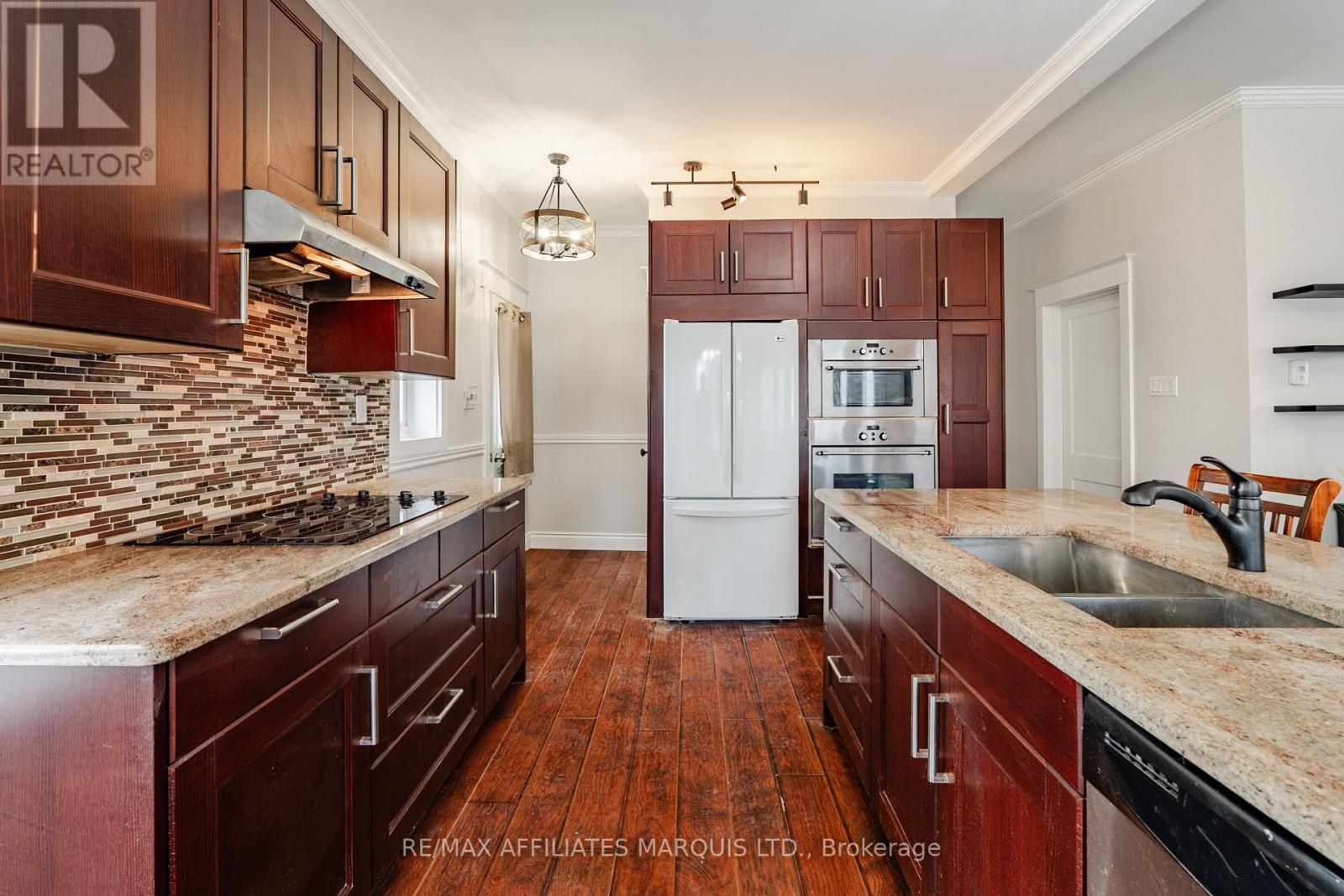 8 Mechanic Street W Property Photo 12