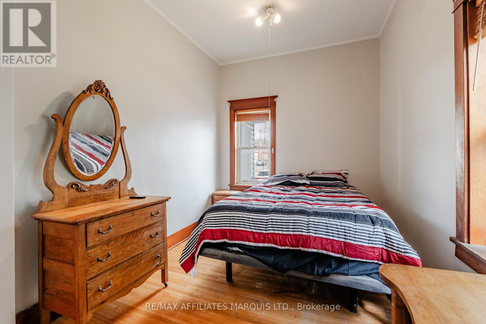 8 Mechanic Street W Property Photo 21