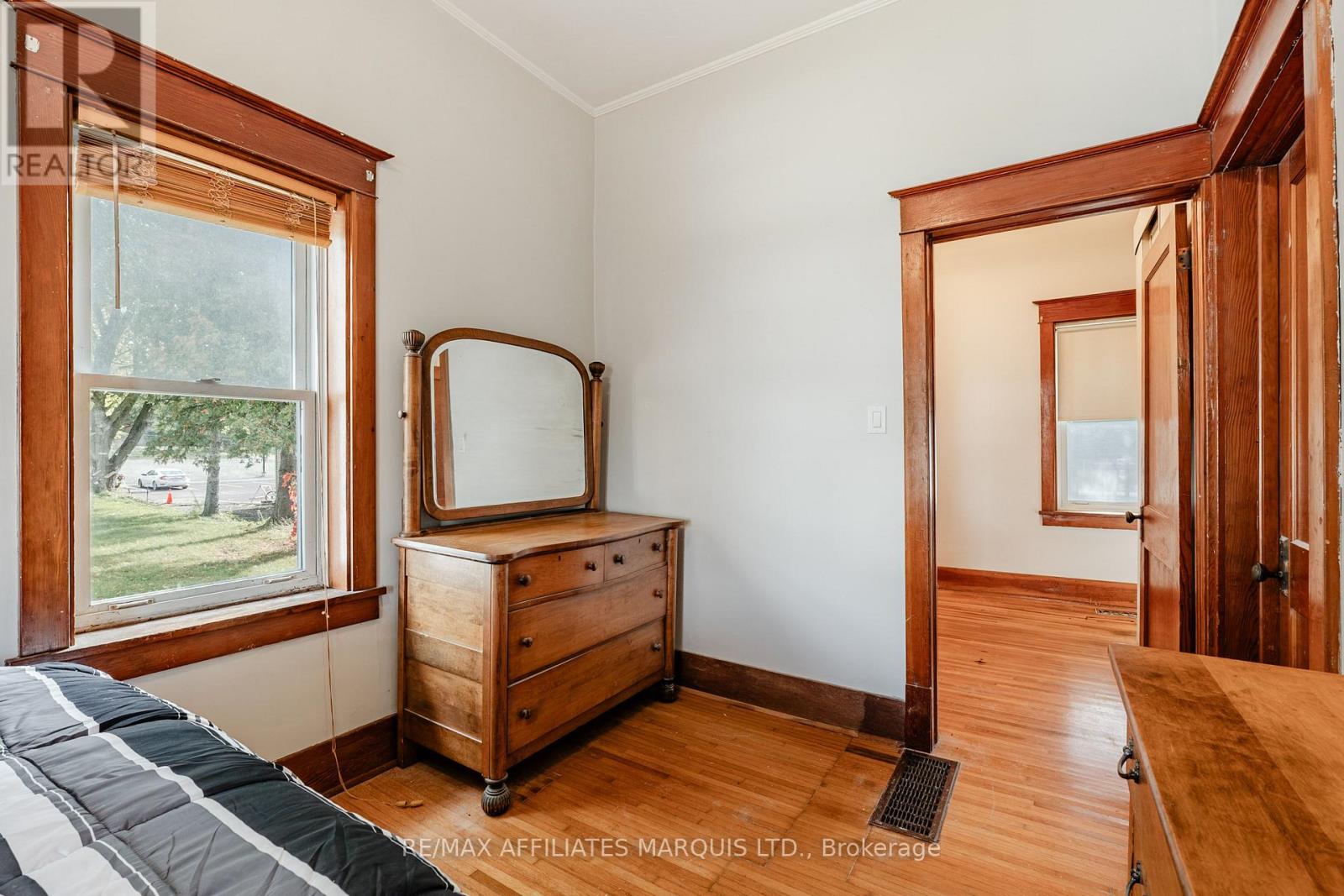 8 Mechanic Street W Property Photo 22