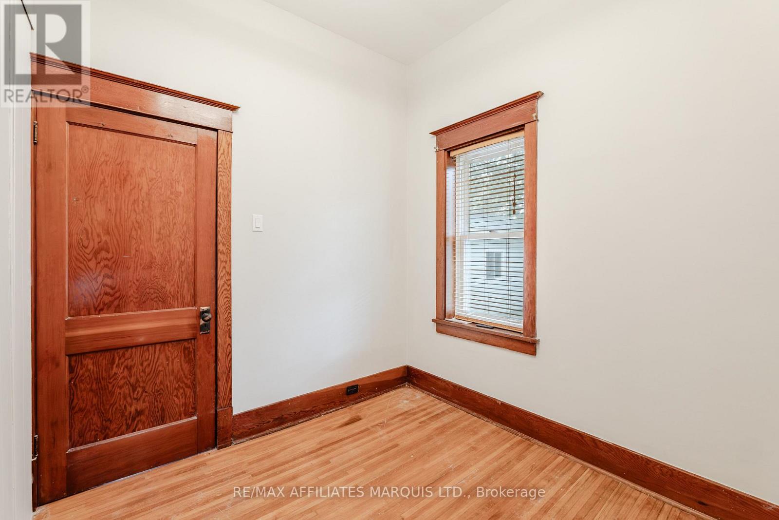 8 Mechanic Street W Property Photo 23