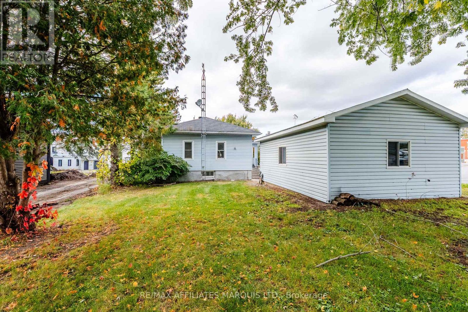 8 Mechanic Street W Property Photo 30