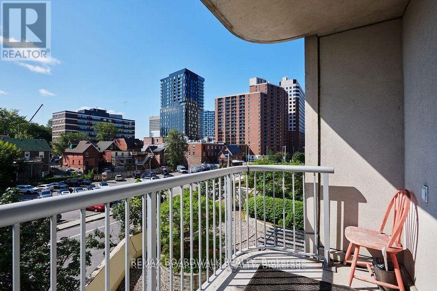 408 - 234 Rideau Street Property Photo 11