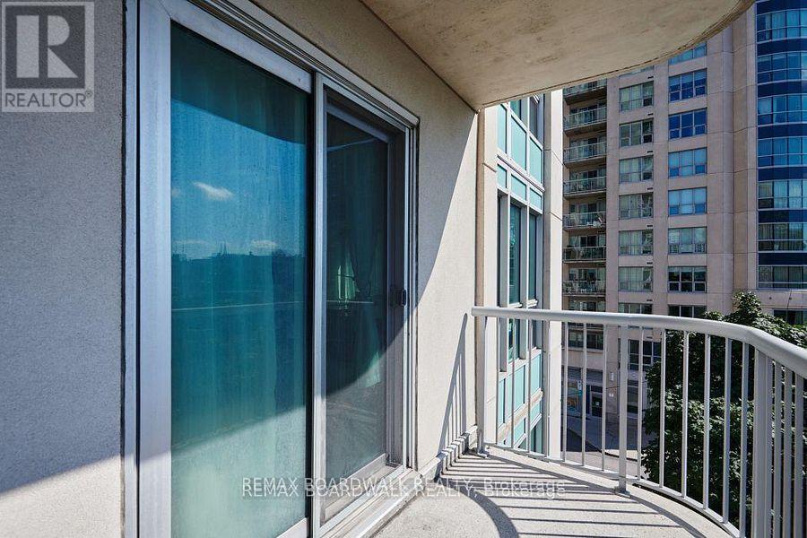 408 - 234 Rideau Street Property Photo 12