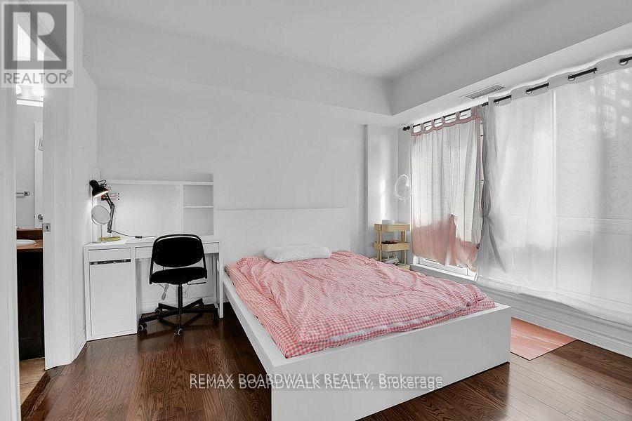 408 - 234 Rideau Street Property Photo 17