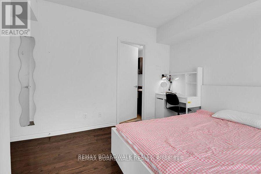 408 - 234 Rideau Street Property Photo 24