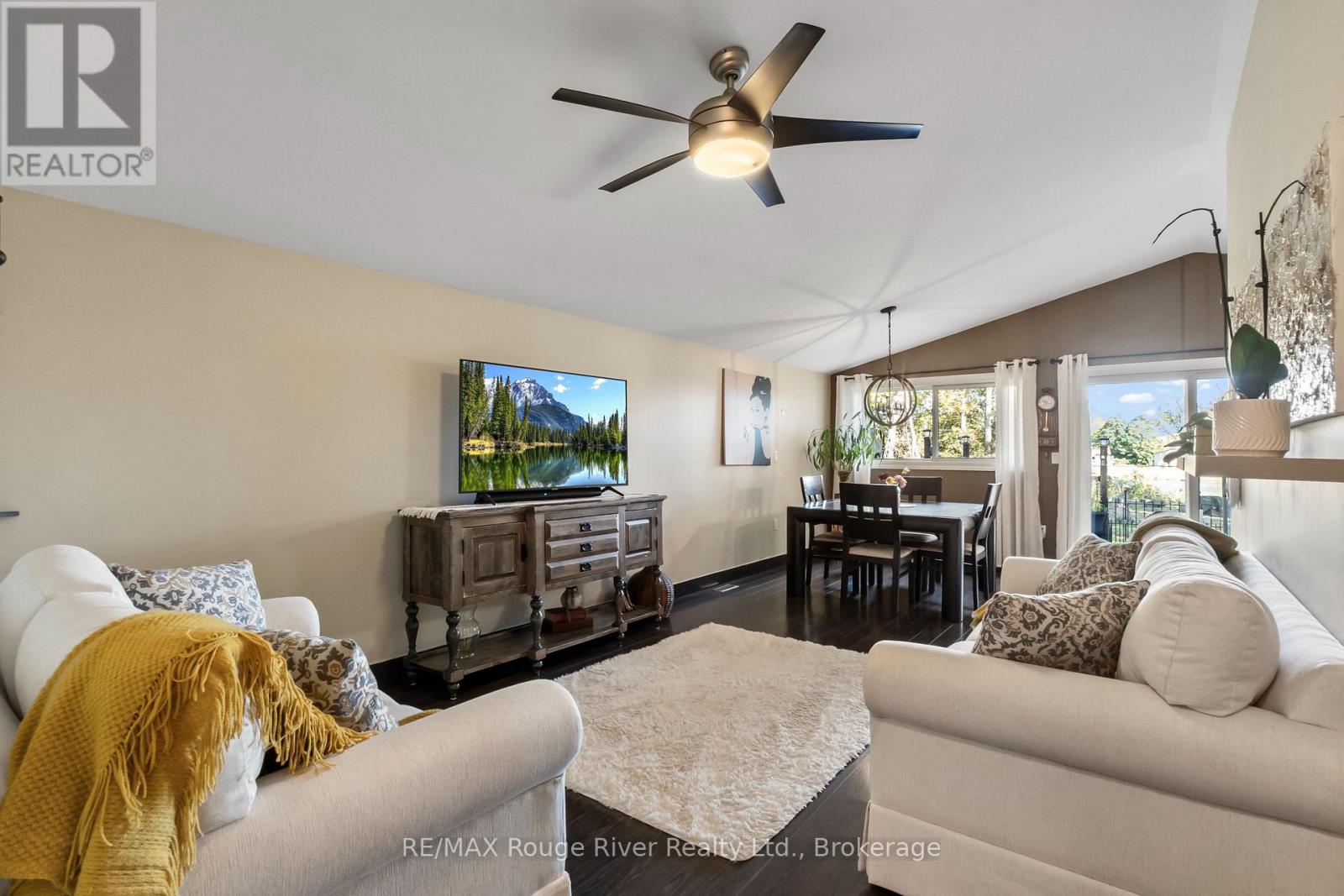 472 Canal Road Property Photo 10