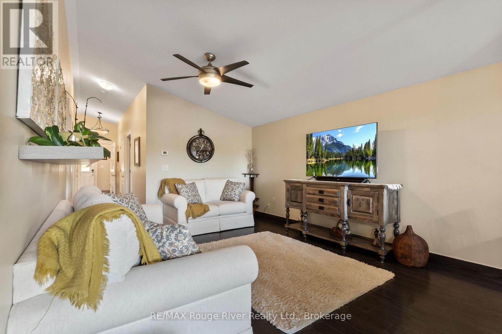 472 Canal Road Property Photo 11