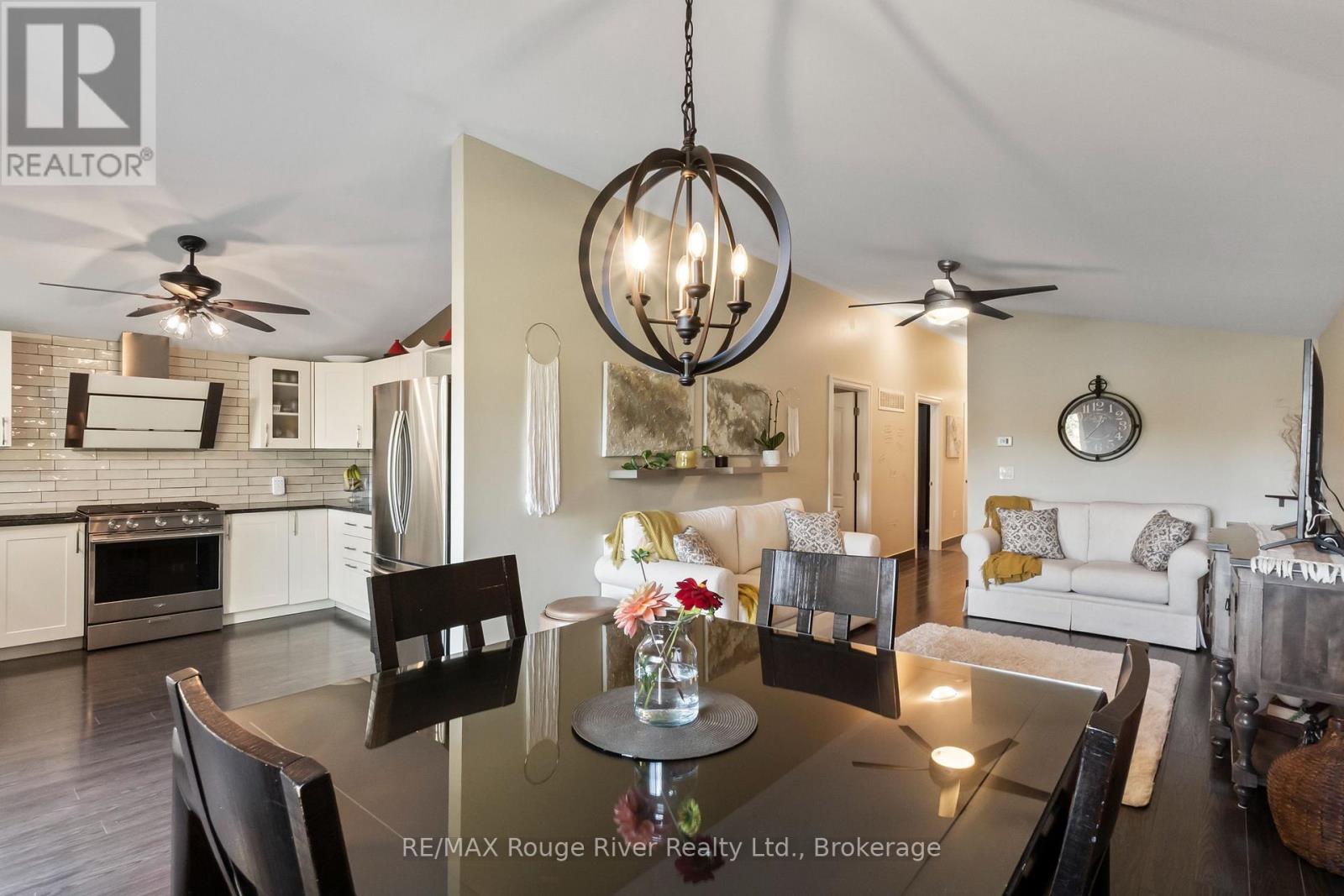 472 Canal Road Property Photo 14