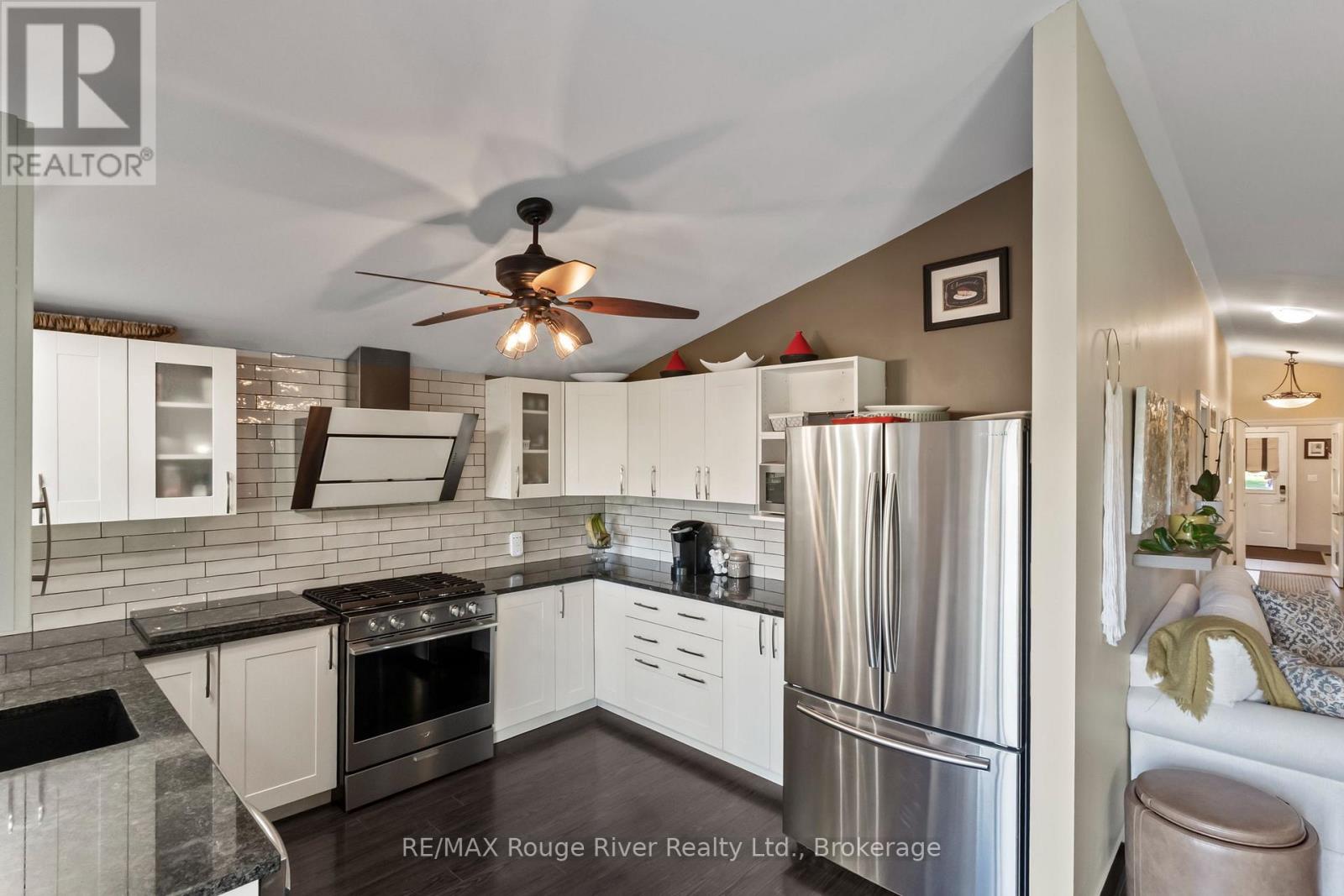 472 Canal Road Property Photo 15
