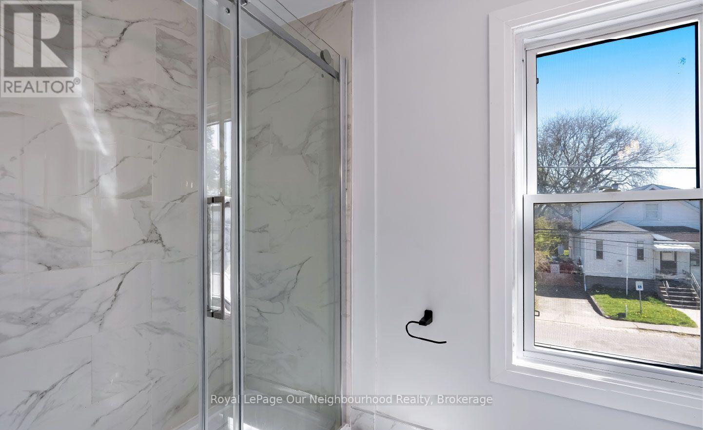 Unit 2 - 5749 Summer Street Property Photo 9