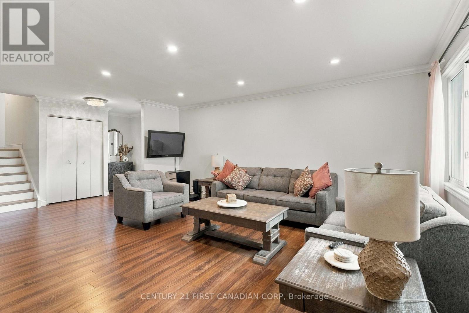17 Archer Crescent Property Photo 9