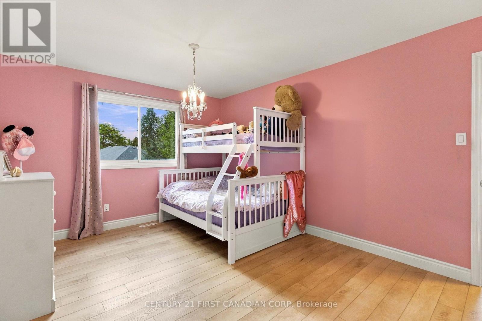 17 Archer Crescent Property Photo 25